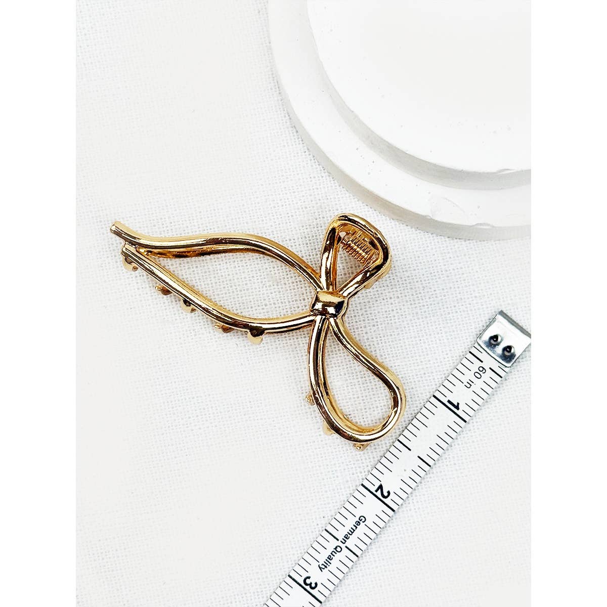 Medium Metal Bow Hair Claw