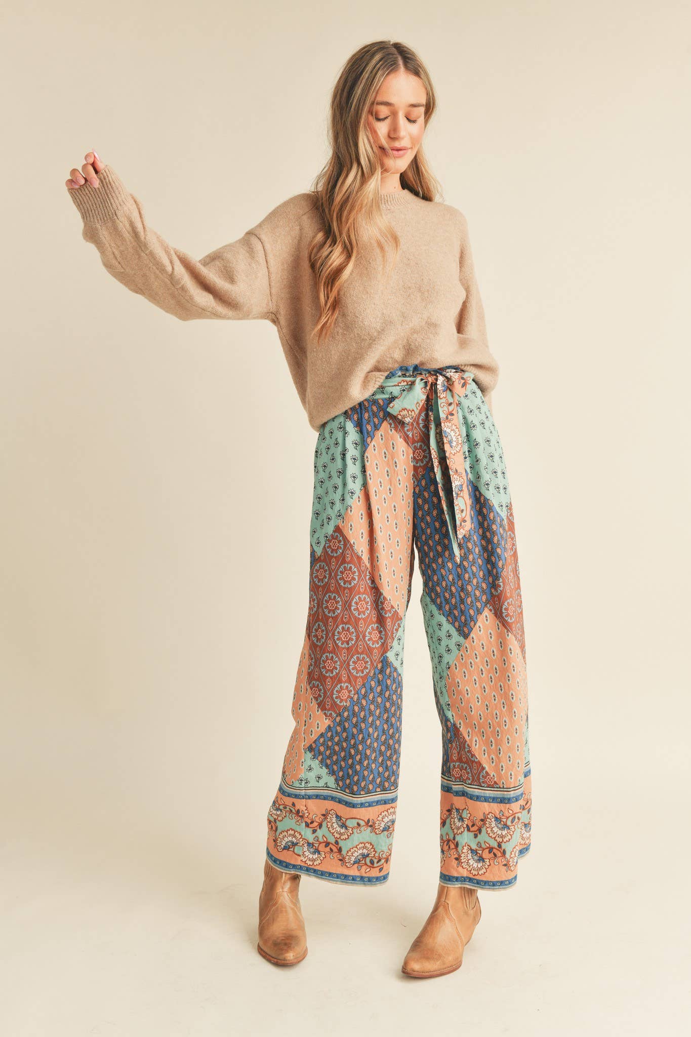 PLEATED SLEEVE DETAIL SWEATER MSW10112