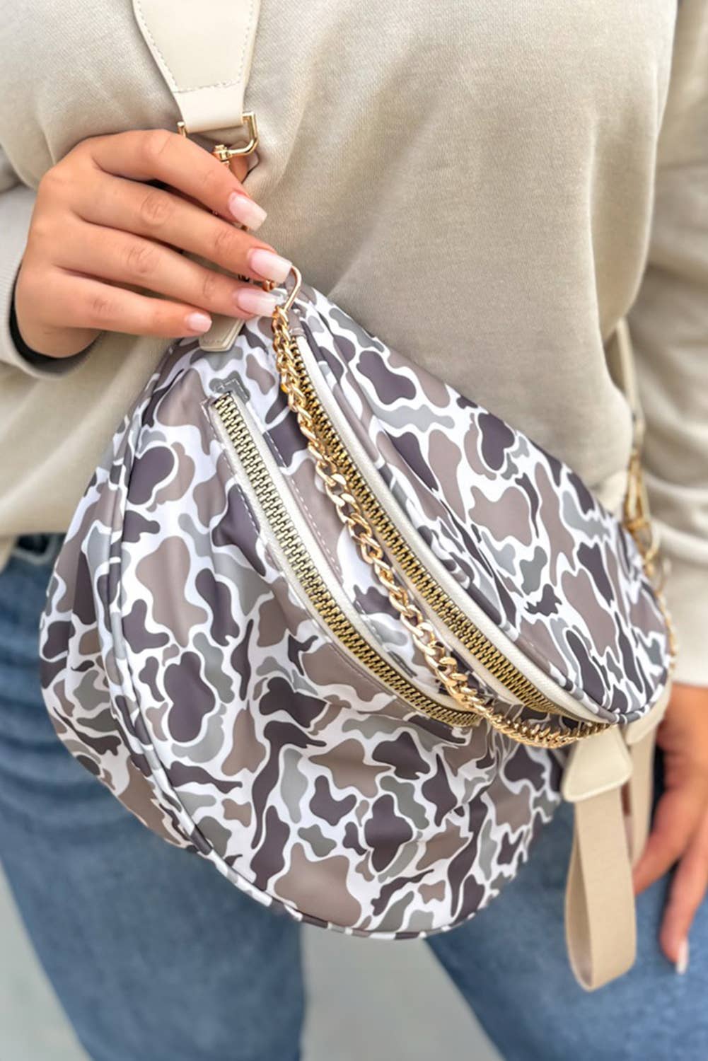 Camouflage Print Gold Chain Strap Zipper Crossbody Bag