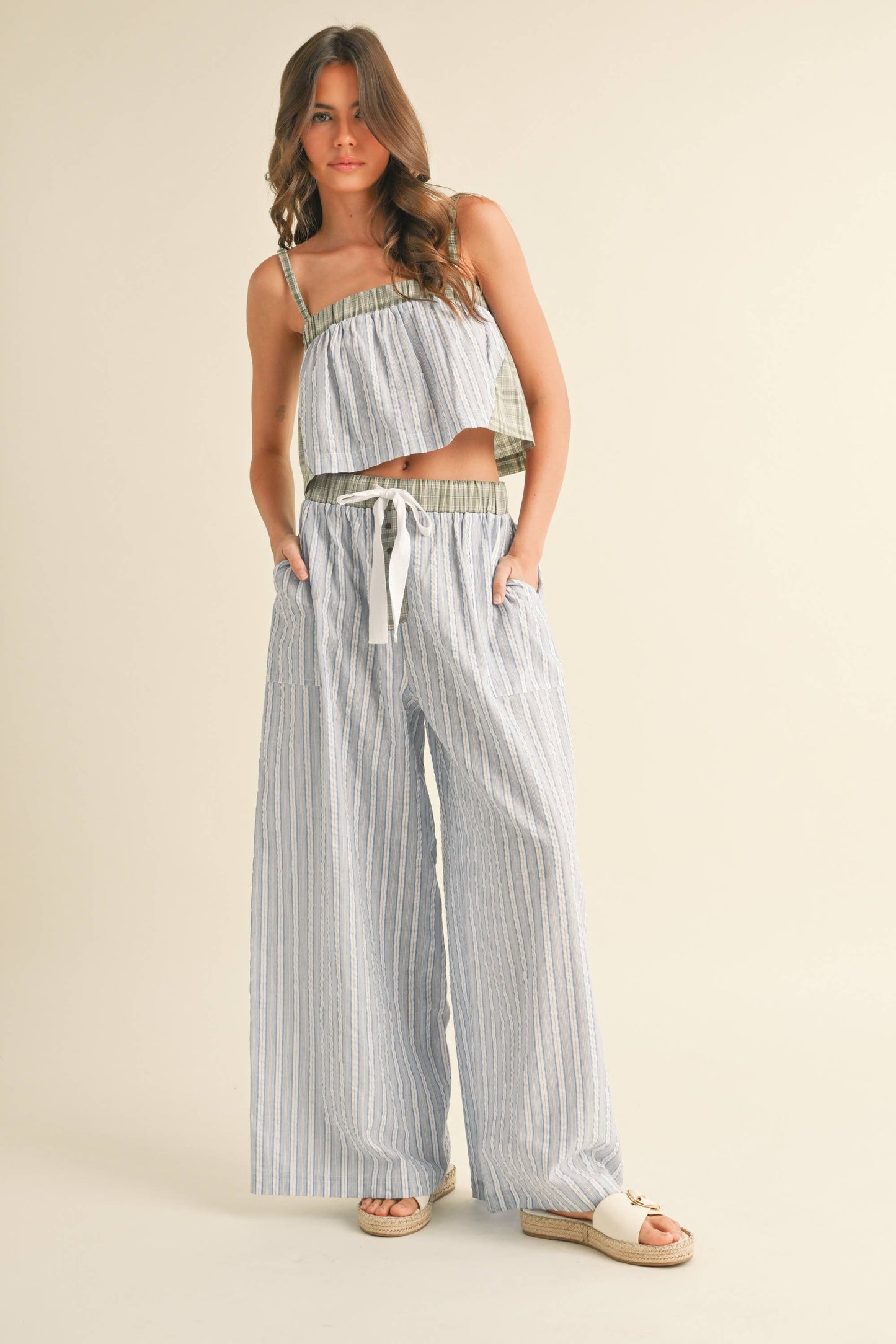 PLAID PATTERN TOP SET WITH STRIPE WIDE PANTS