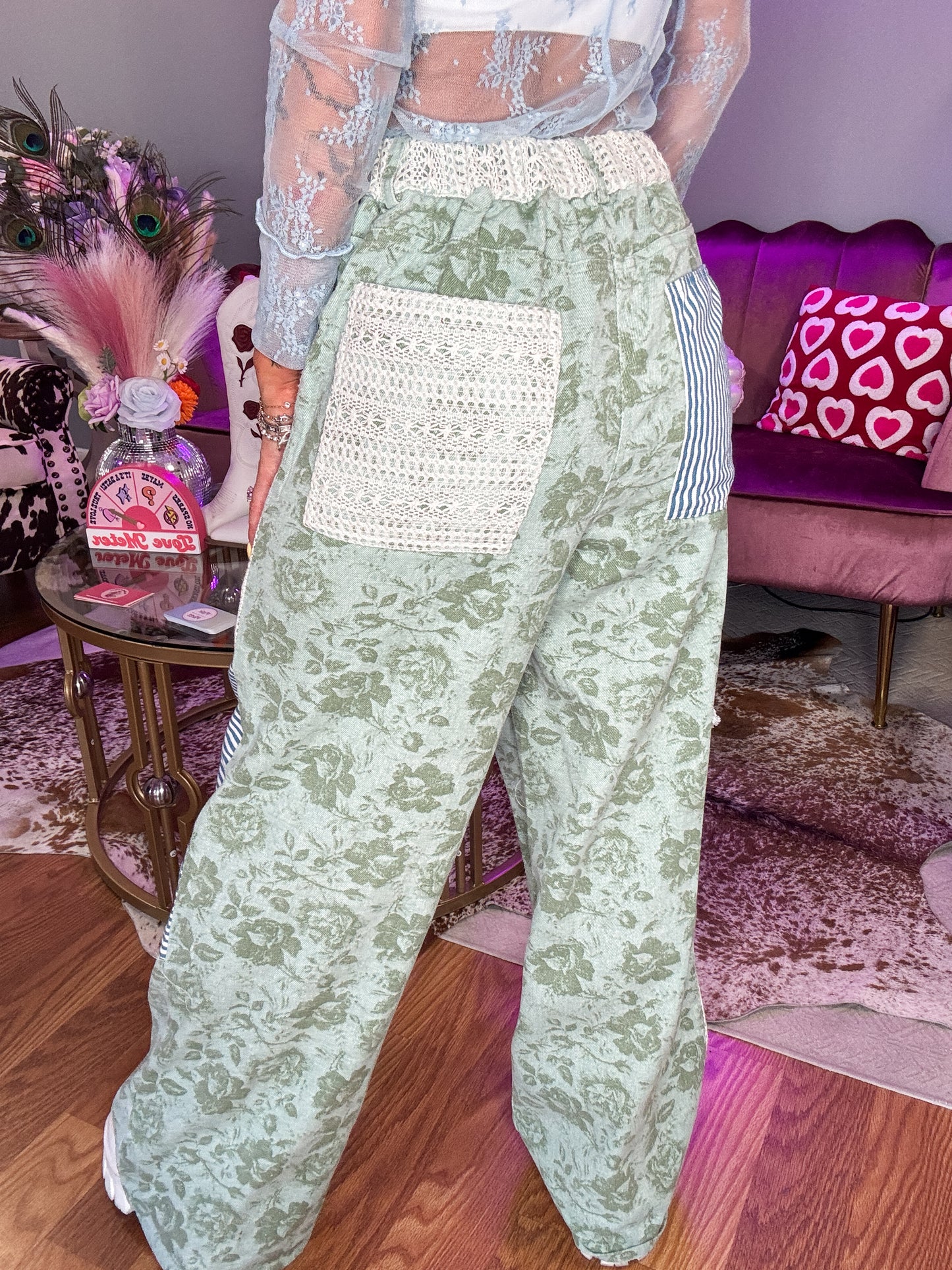 FLORAL STRIPE DENIM MIXED STAR PATCH WASHED PANTS