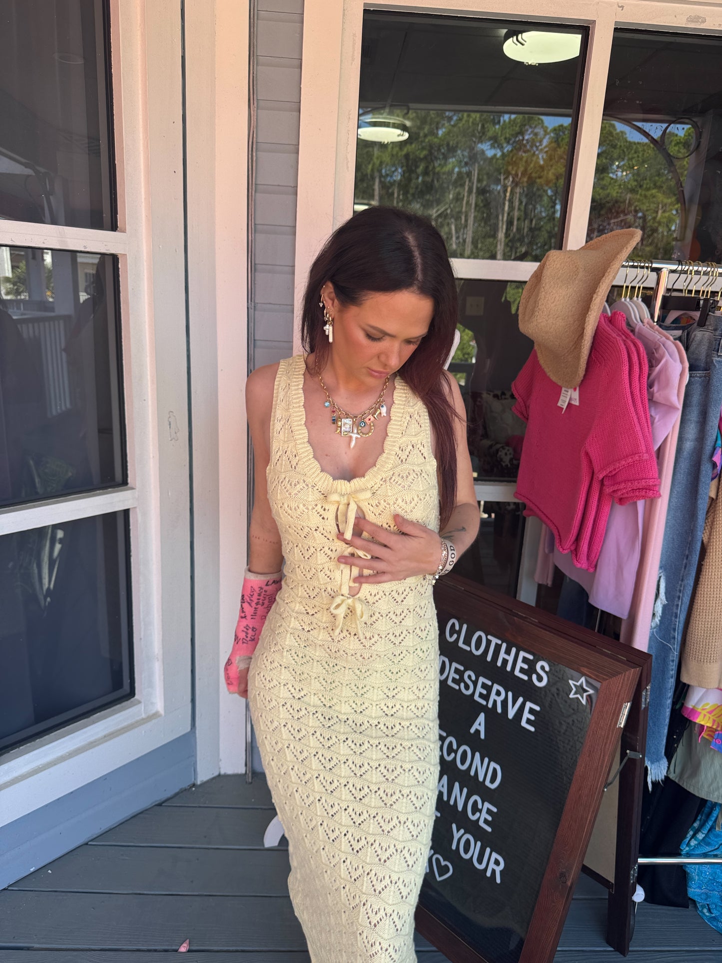 SCOOPED NECKLINE WITH RIBBON BOW DETAIL ON THE FRONT