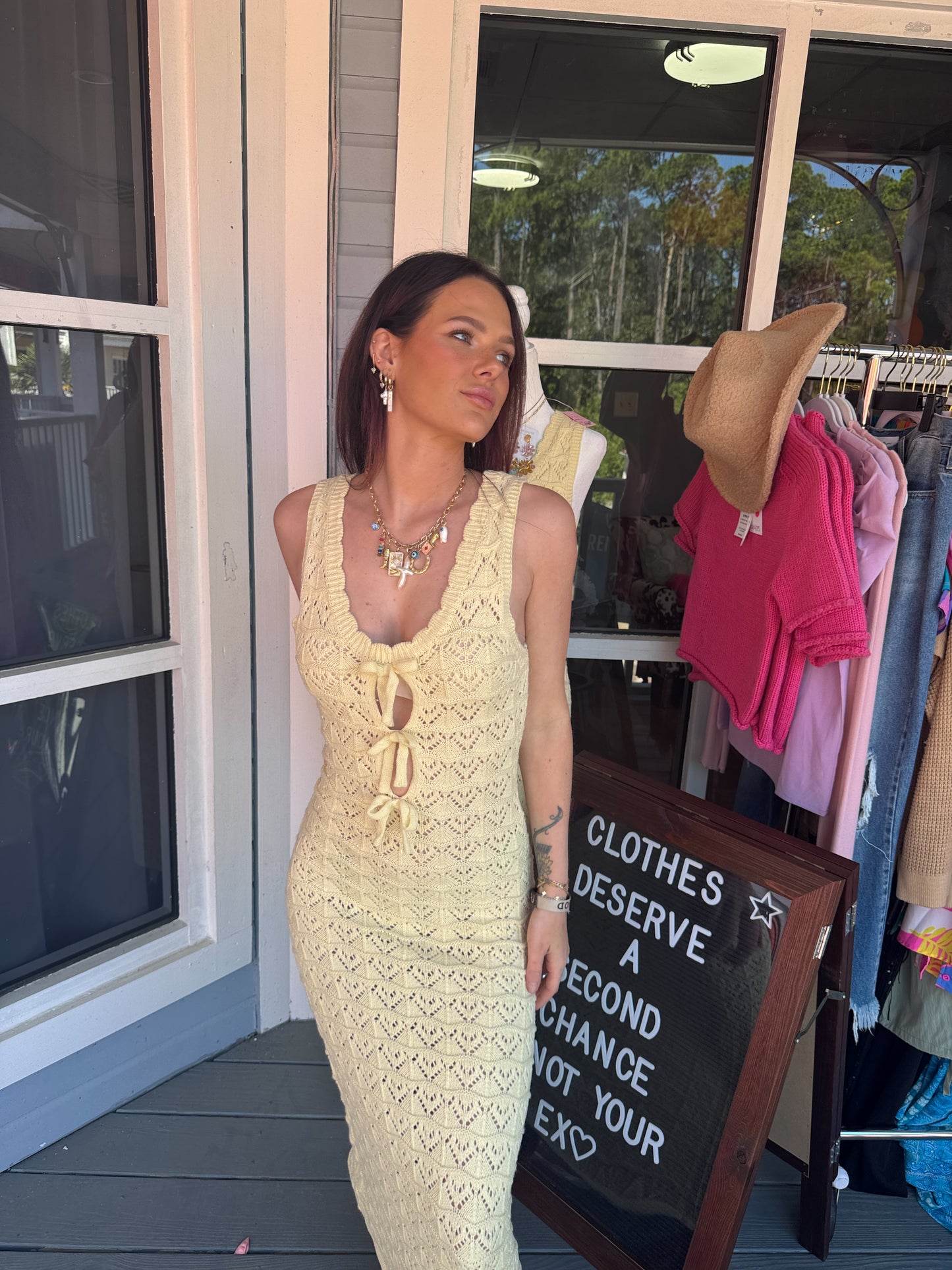 SCOOPED NECKLINE WITH RIBBON BOW DETAIL ON THE FRONT
