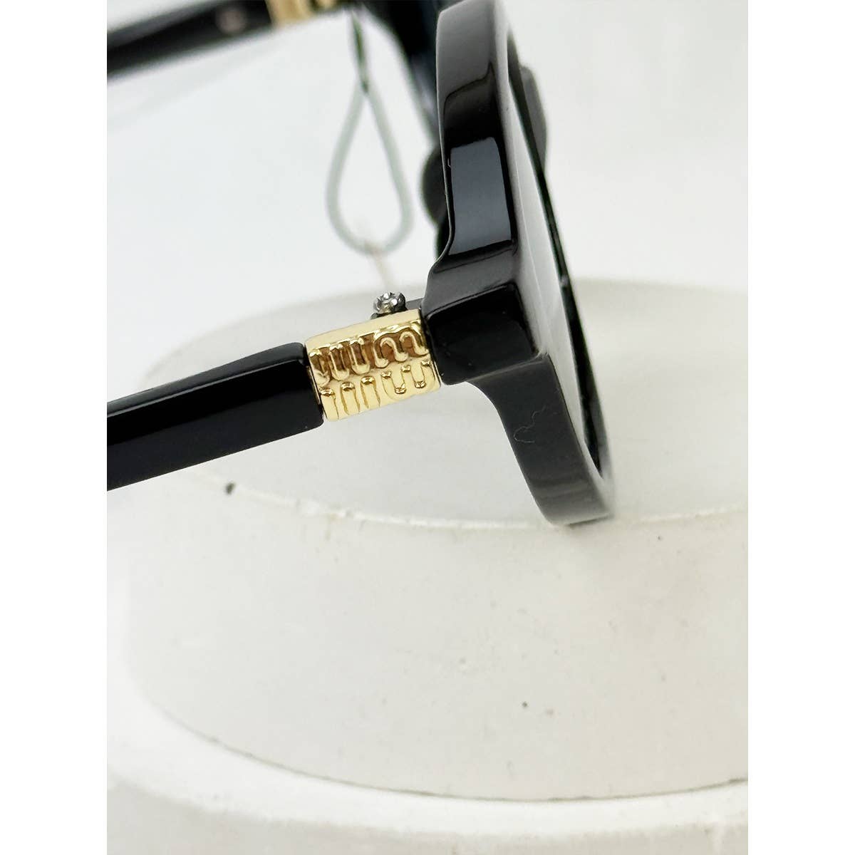 Natalie Retro Oval Sunglasses