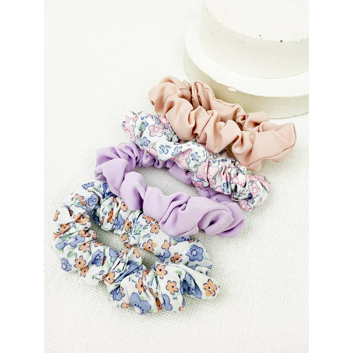 Soft Tone Solid and Ditsy Floral Print Scrunchie