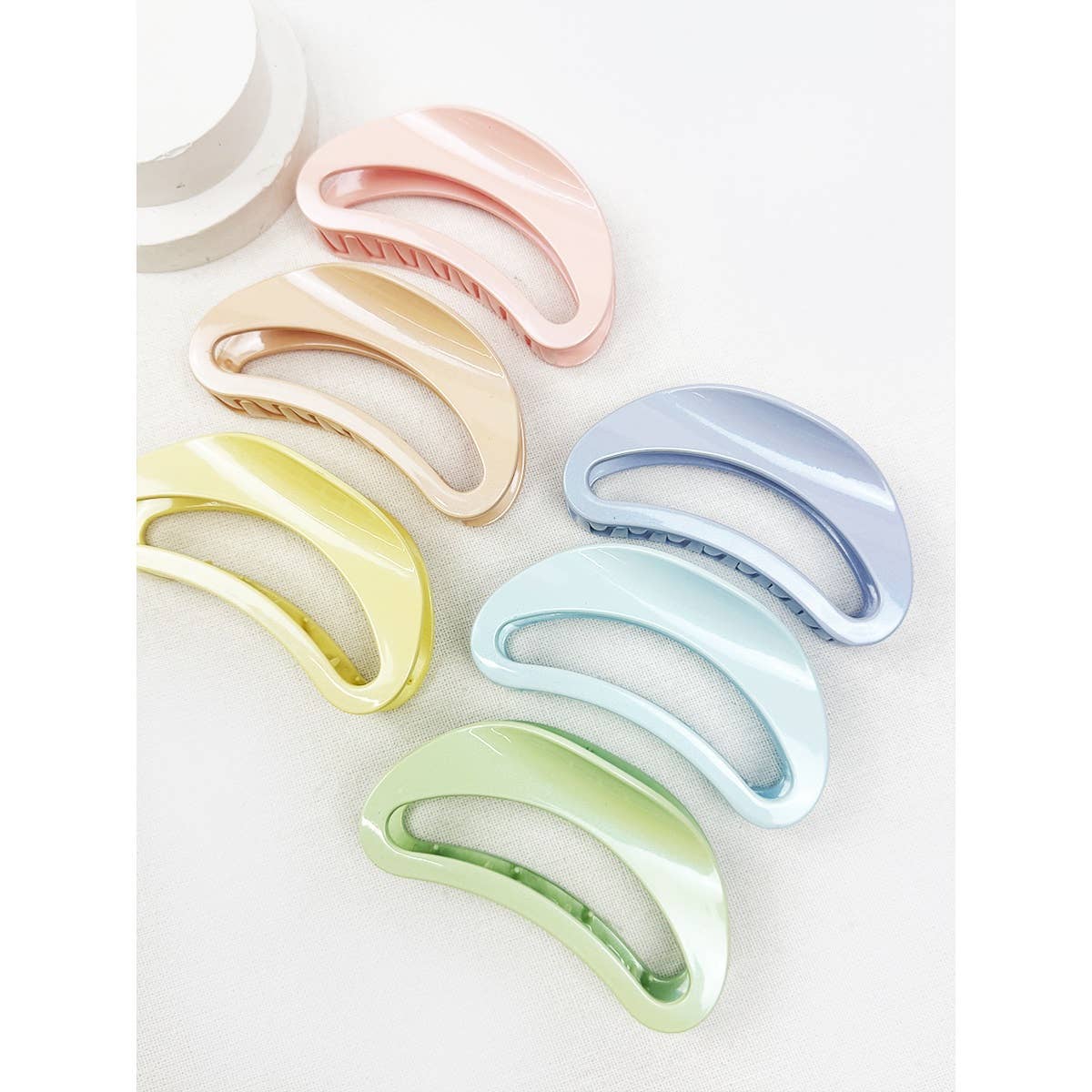 Pearl Colors of Half Moon Hair Claw