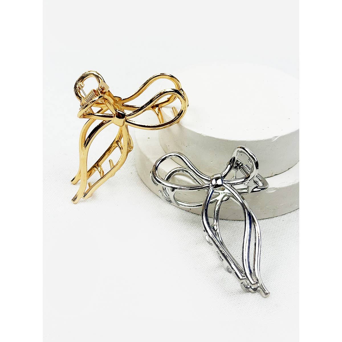 Medium Metal Bow Hair Claw