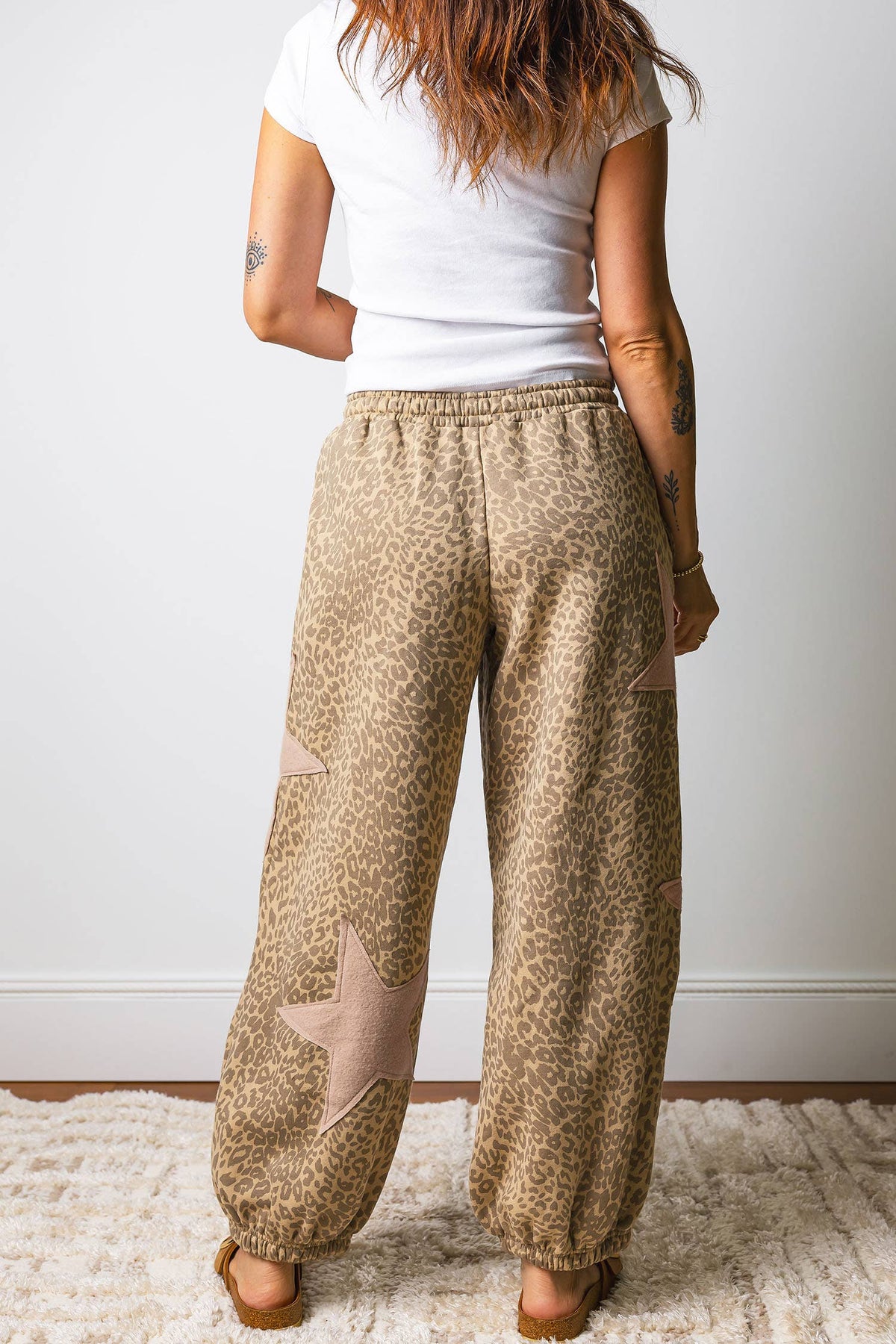 Leopard Print Star Patched Elastic Waist Jogger Pants (S-XL)