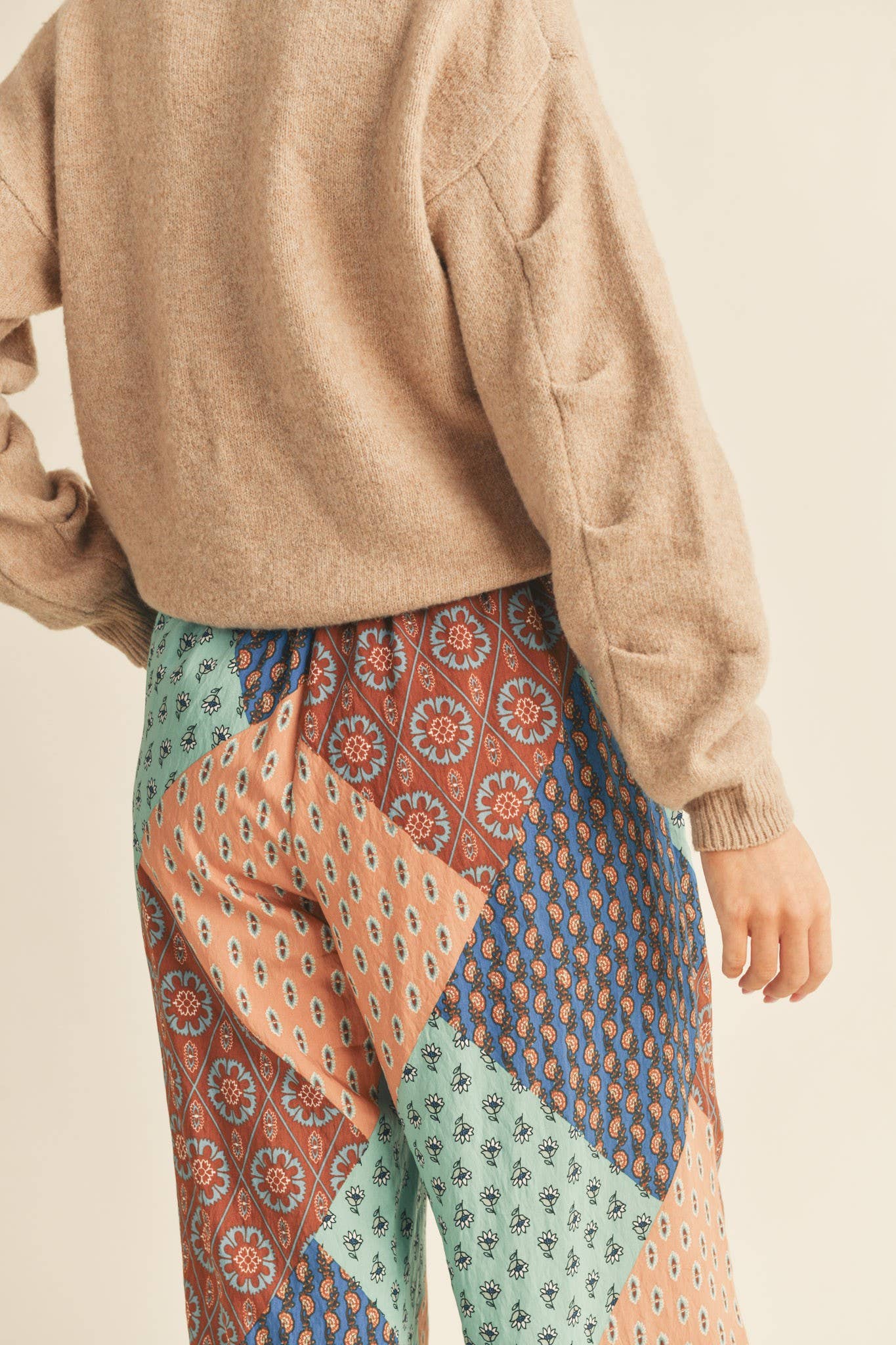 PLEATED SLEEVE DETAIL SWEATER MSW10112