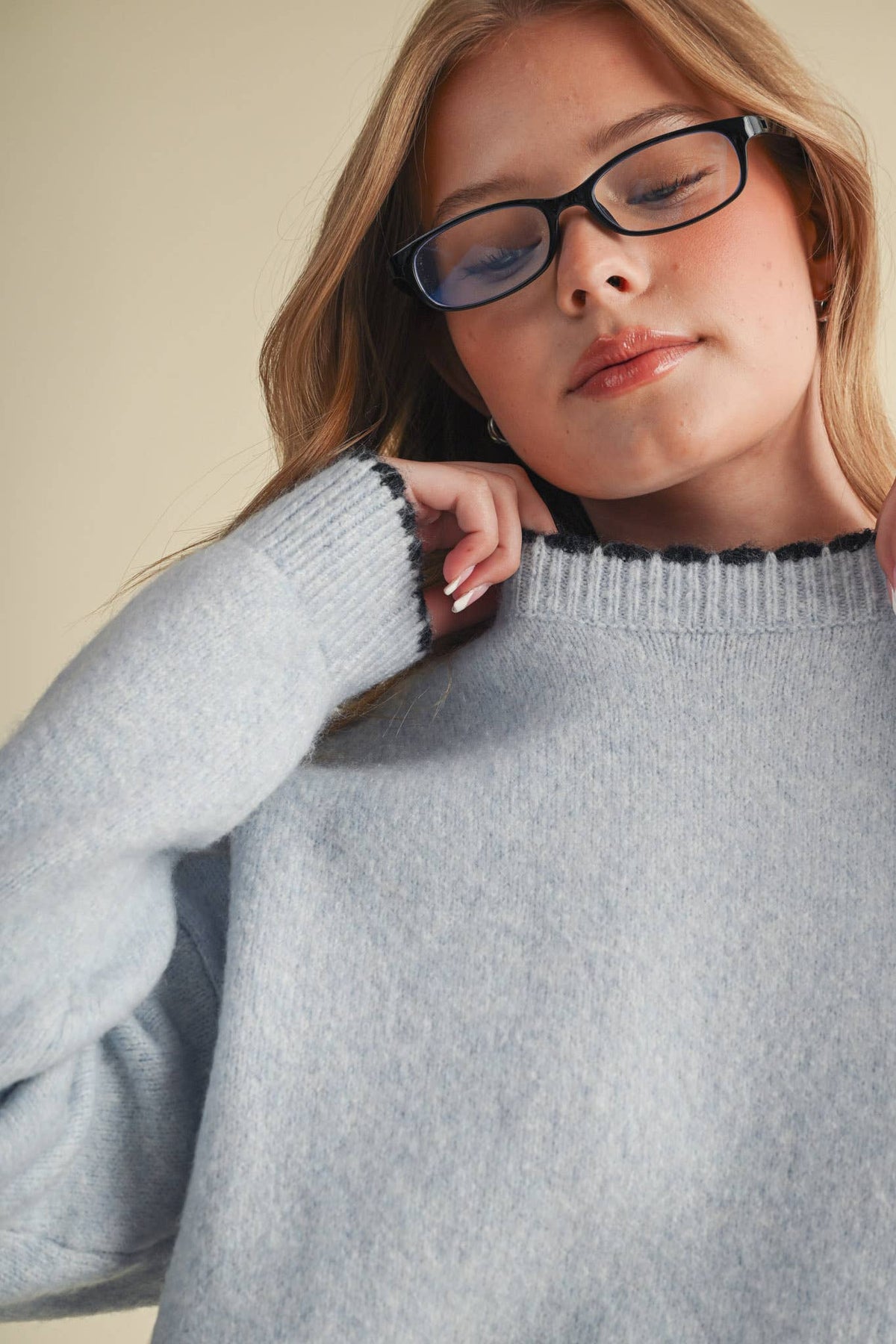 CONTRAST KNIT SCALLOPED EDGE SWEATER MSW11114
