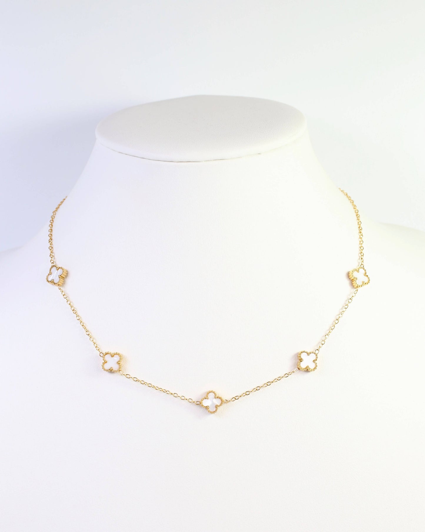 Vineland Mother of Pearl Clover Necklace WR Gold