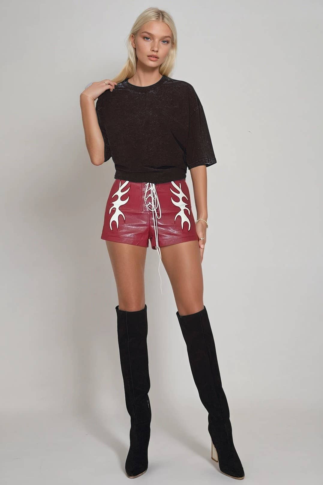 VEGAN LEATHER LIGHTNING CUT OUT SHORTS 2475 RED