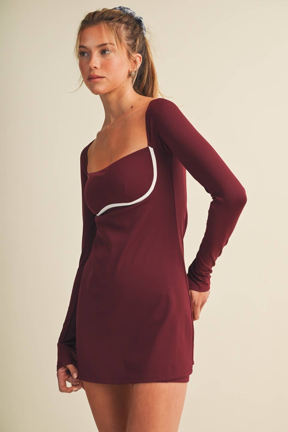 Long Sleeve Sweetheart Dress