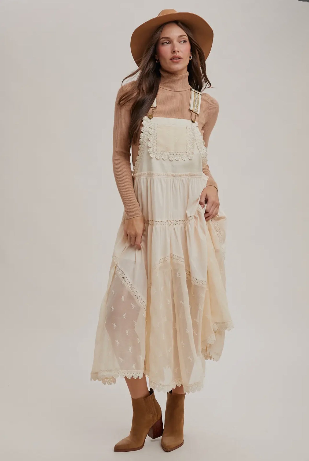 Lace Bulb Overall Dress