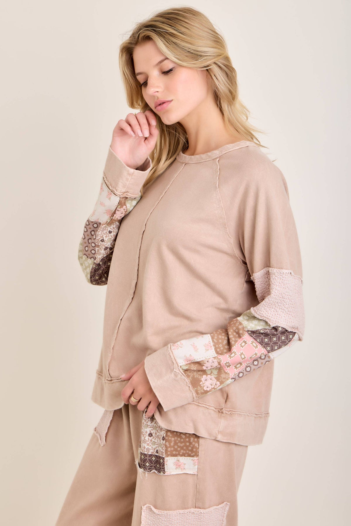 MineralWashed Fall Paisley patchwork Block sweatshirt HT7554