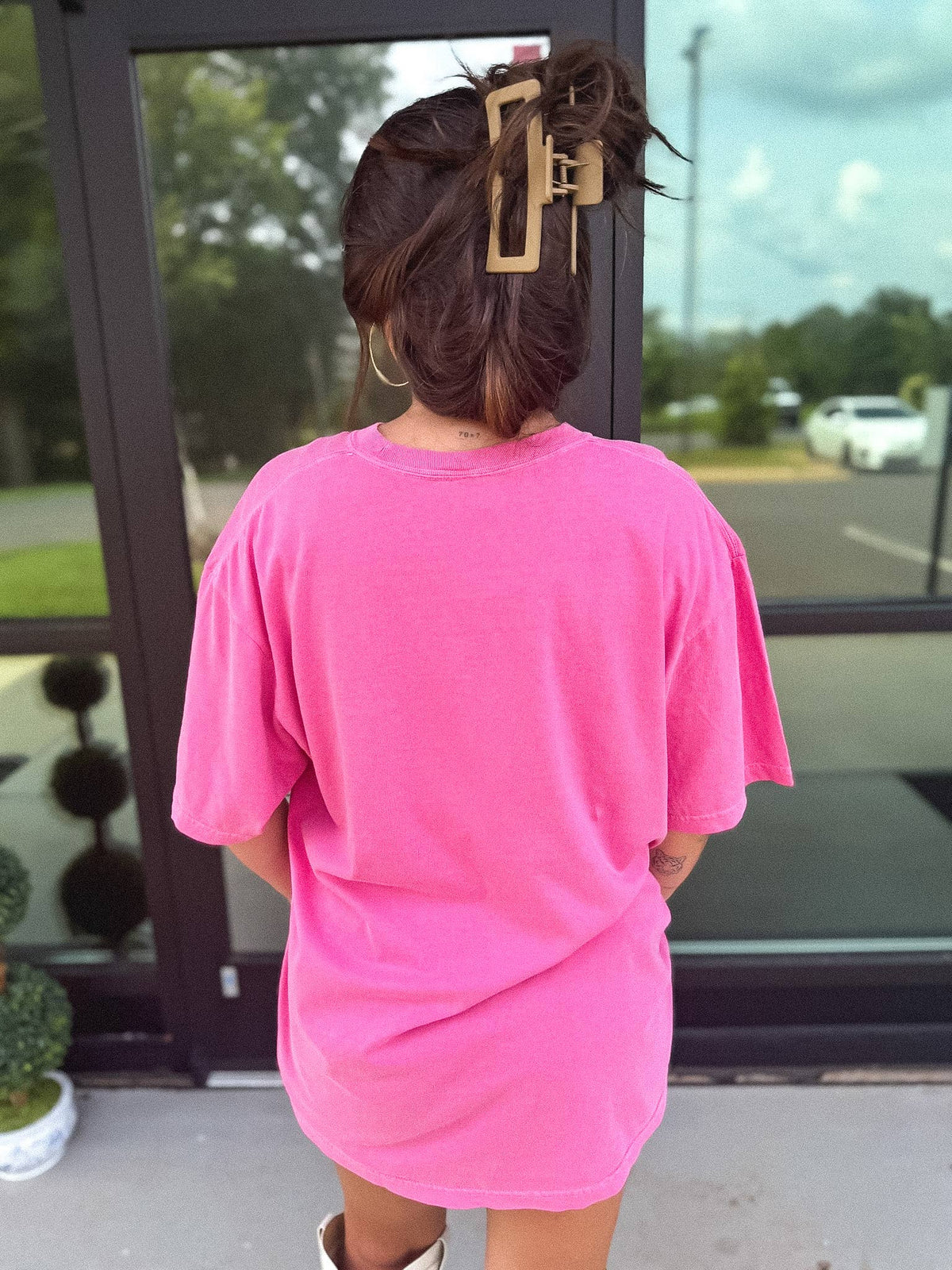 Dolly XOXO Graphic Tee on Crunchberry