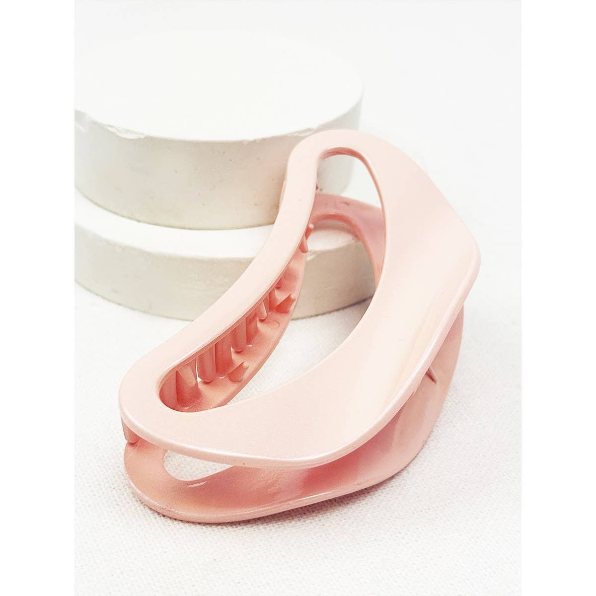 Pearl Colors of Half Moon Hair Claw