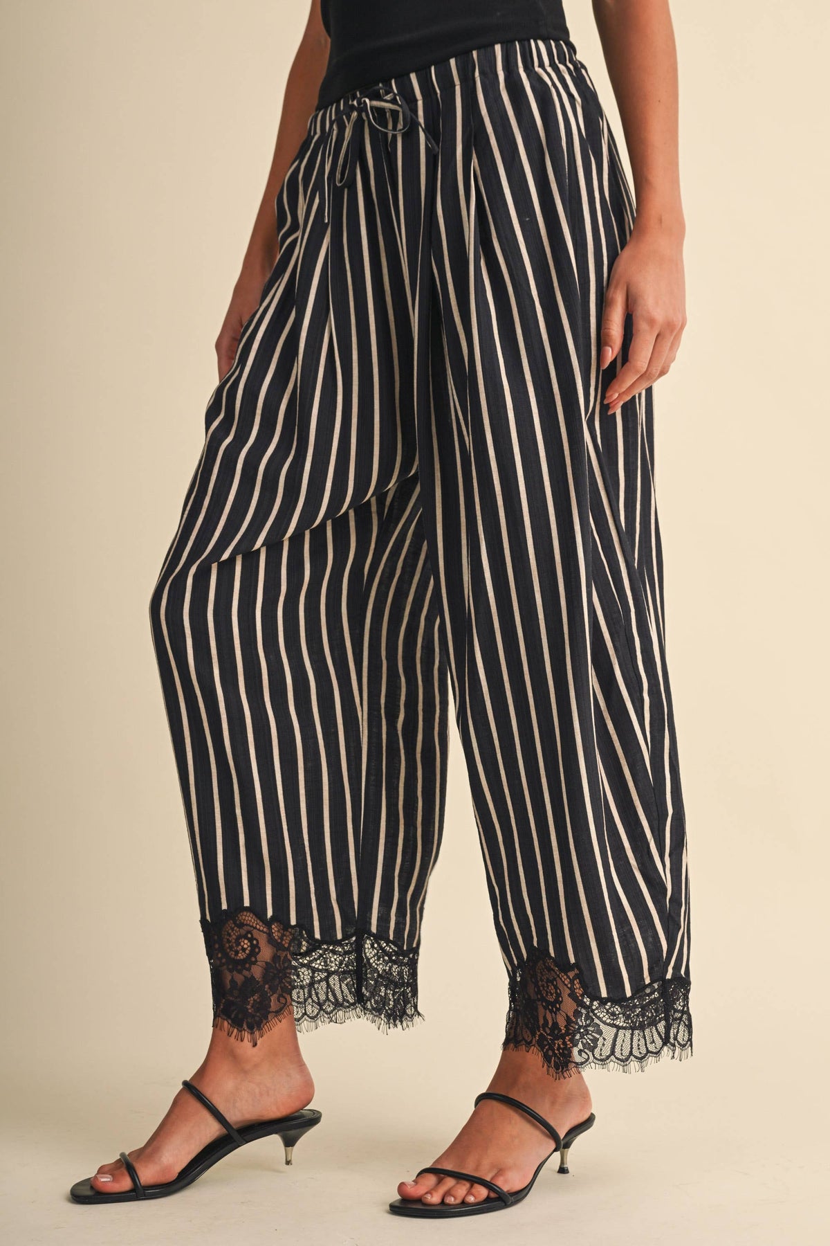 IP1597 LACE HEM STRIPED BARREL CULOTTES