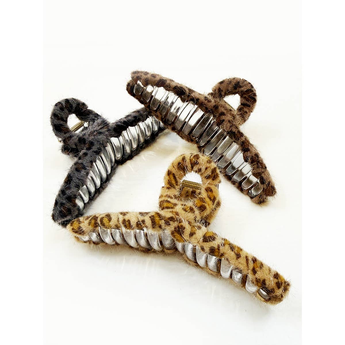Furry Leopard Loop Shape Jumbo Hair Claw