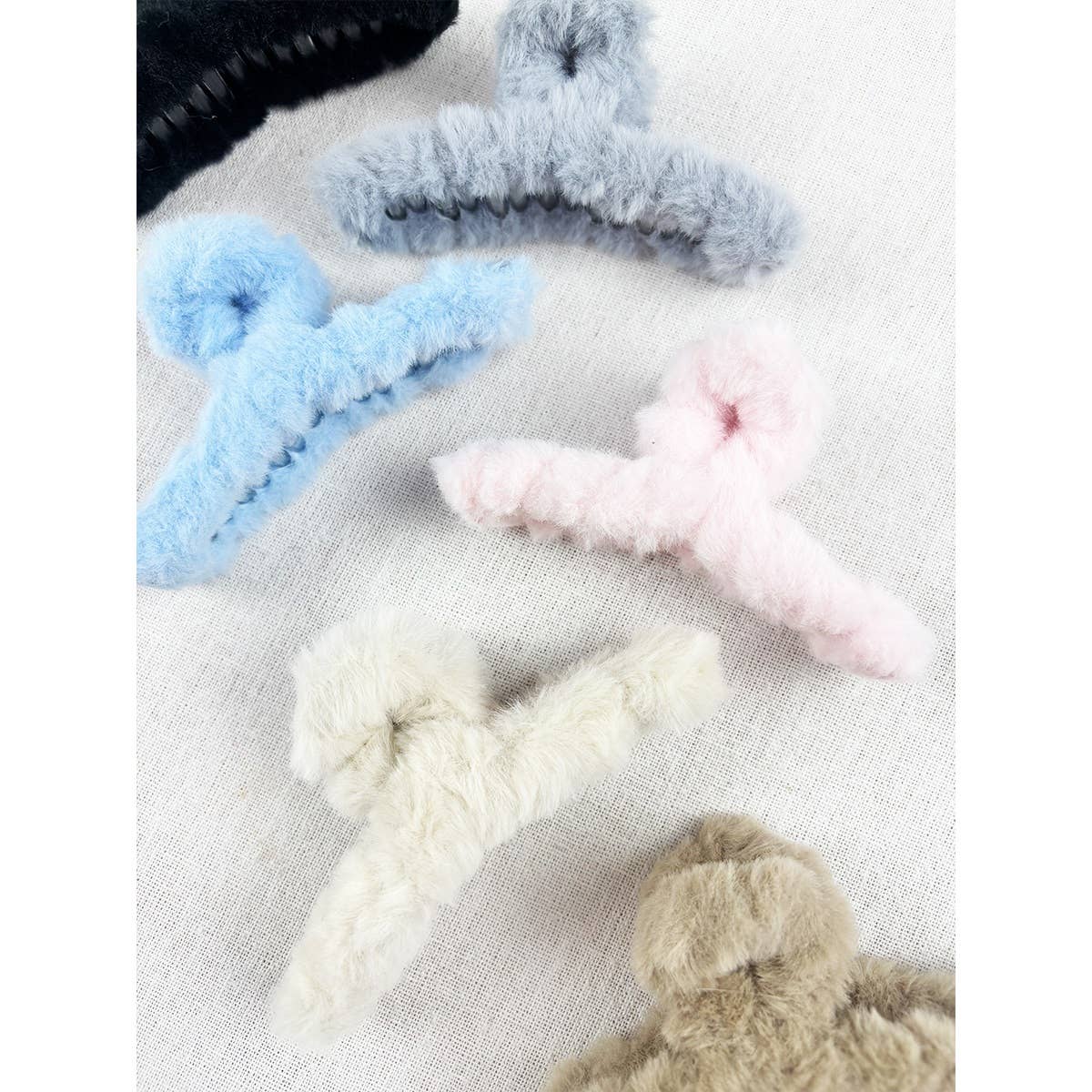 Faux Fur Plush Hair Barrette Jaw Clip