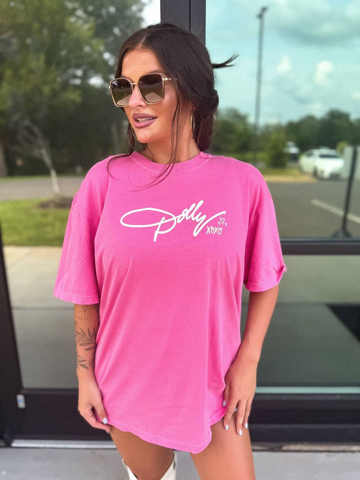 Dolly XOXO Graphic Tee on Crunchberry