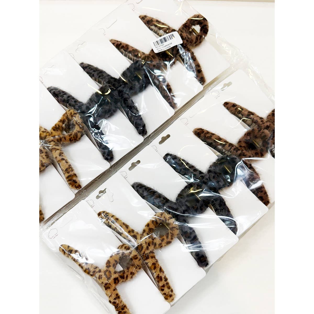 Furry Leopard Loop Shape Jumbo Hair Claw