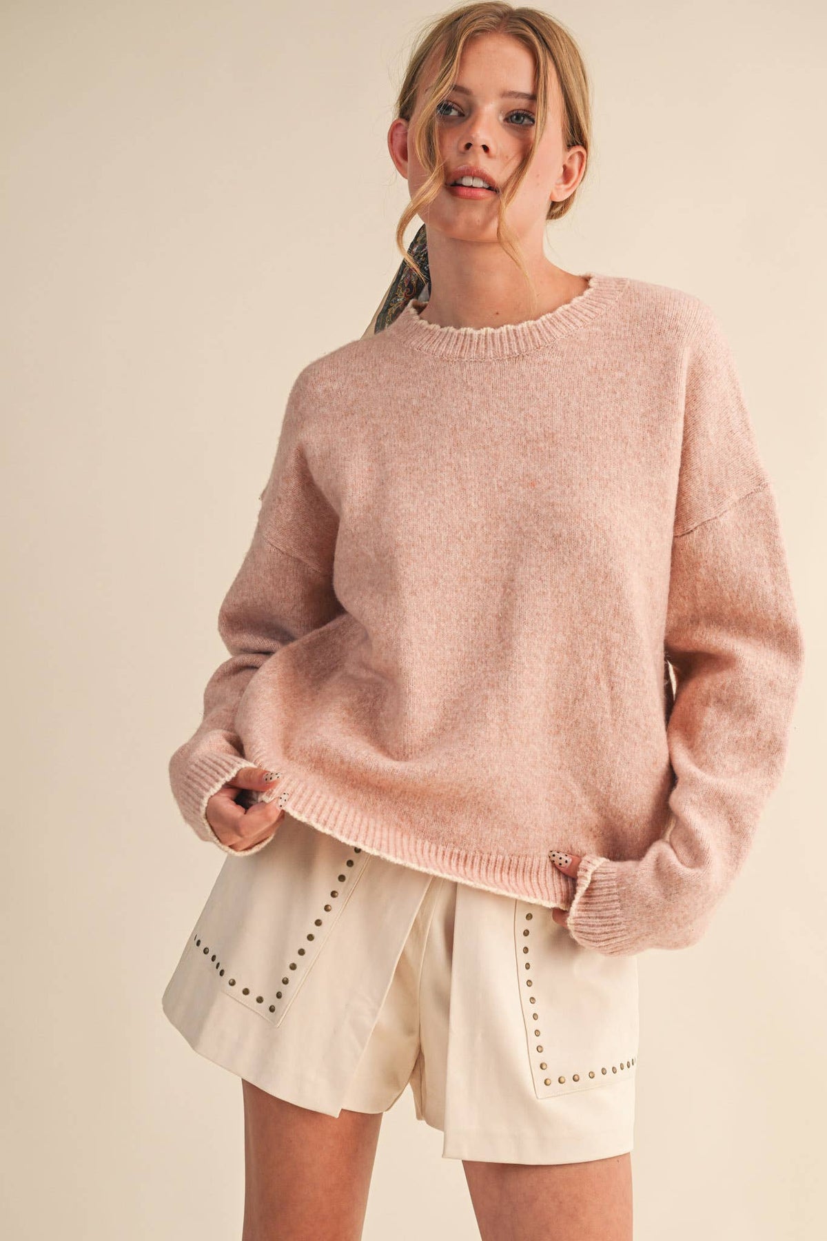 CONTRAST KNIT SCALLOPED EDGE SWEATER MSW11114
