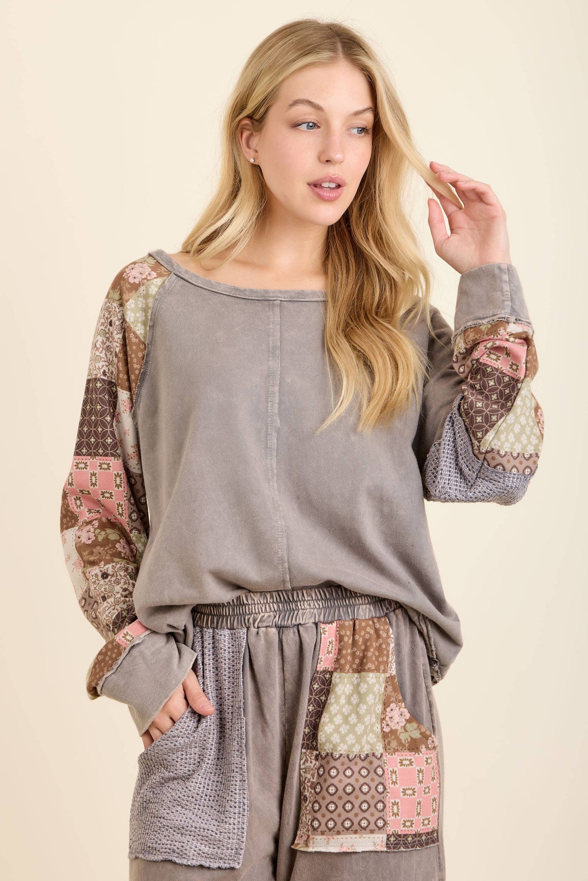 MineralWashed Fall Paisley patchwork Block sweatshirt HT7554