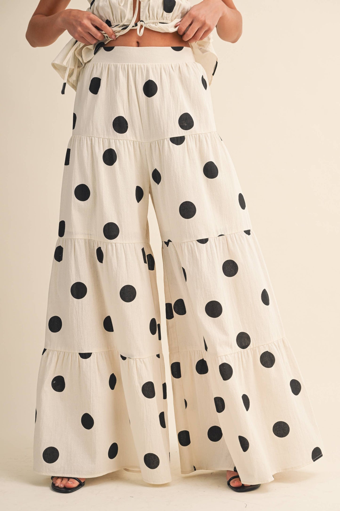 POLKADOT HALTER TIE-FRONT TOP & TIERED WIDE-LEG PANT
