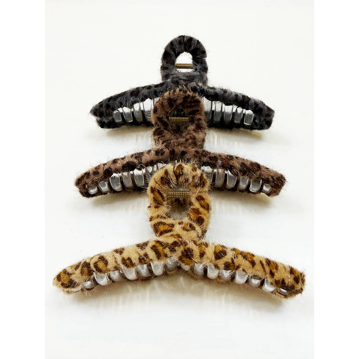 Furry Leopard Loop Shape Jumbo Hair Claw