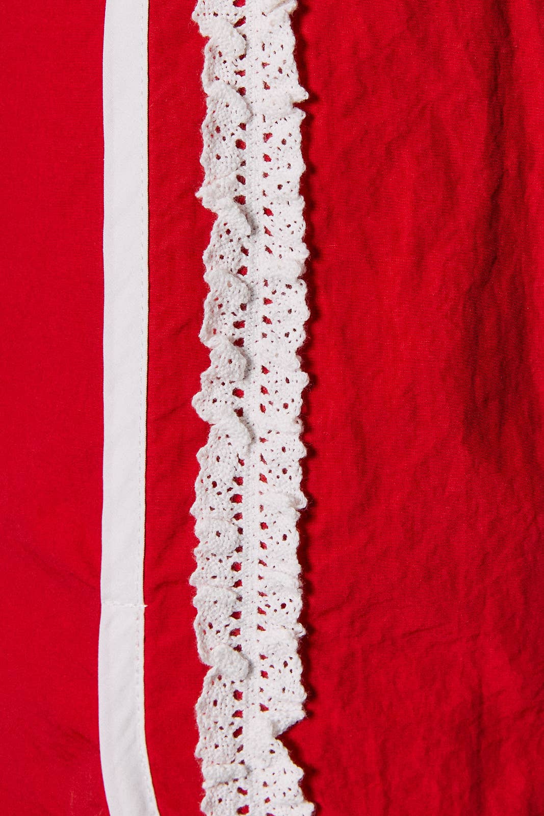 ELASTIC WAIST LACE TRIM DETAIL LOW WAIST TRACK SHORTS