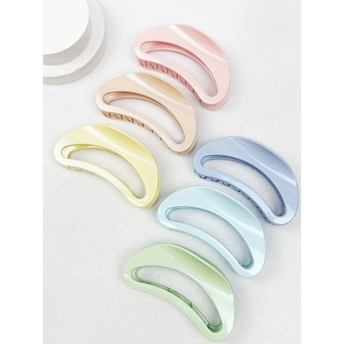 Pearl Colors of Half Moon Hair Claw