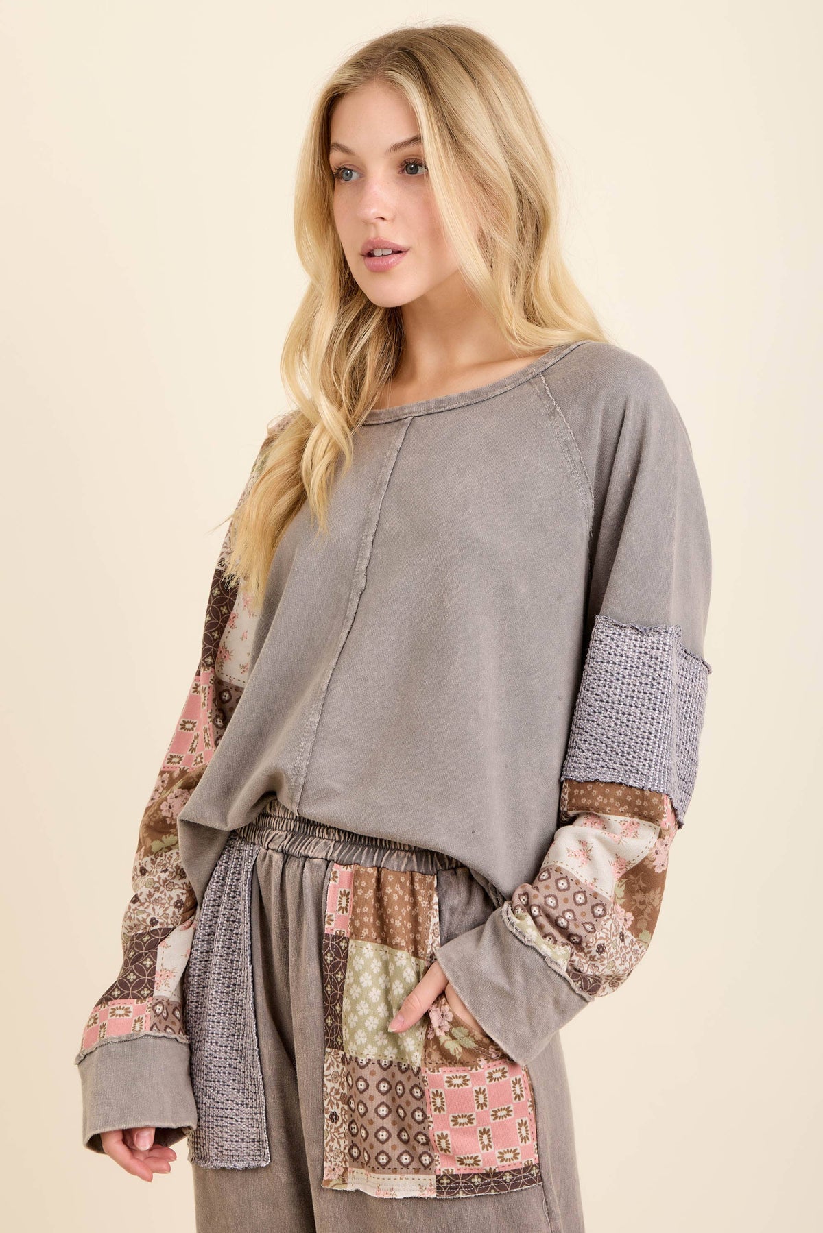 MineralWashed Fall Paisley patchwork Block sweatshirt HT7554